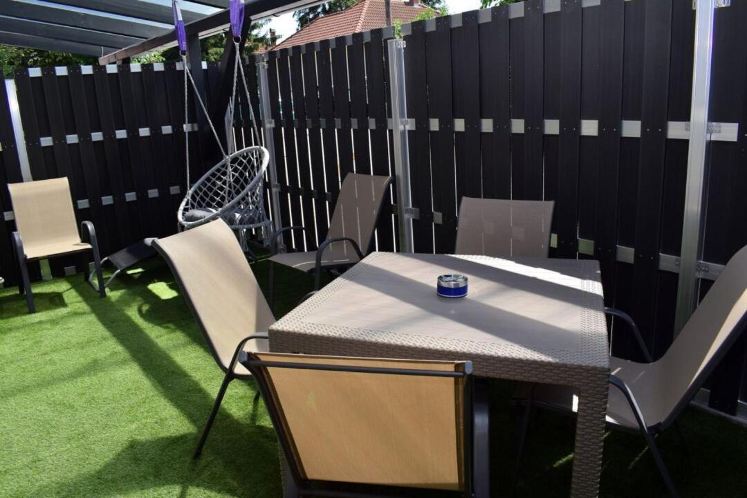 Trendi Apartman Шіофок Номер фото
